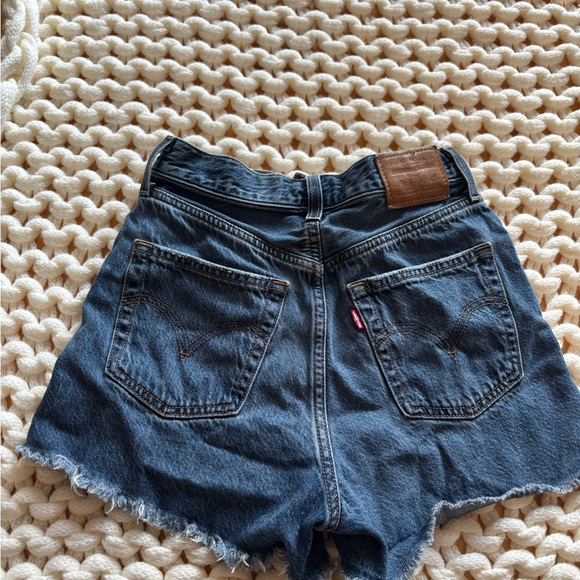 Levi's Ribcage Short - Picture 2 of 4